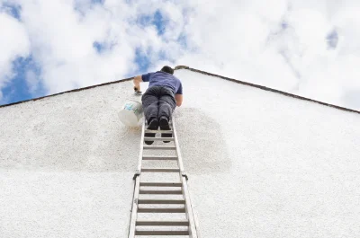 Peinture extérieure à Luché-Pringé — façades et ravalement